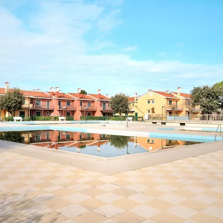 Locazione Turistica Villaggio Michelangelo - Bib180 * ביביונה